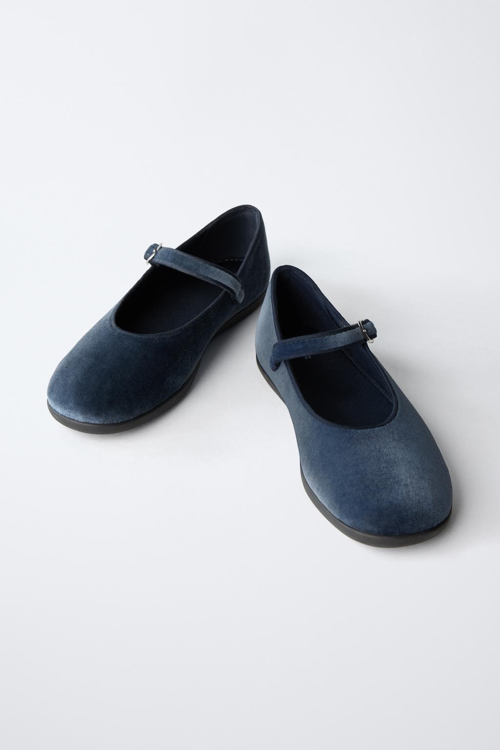 IMG_7685 Zara Girls Navy Velvet Mary Jane Shoes Size 35 | City Nest Kids
