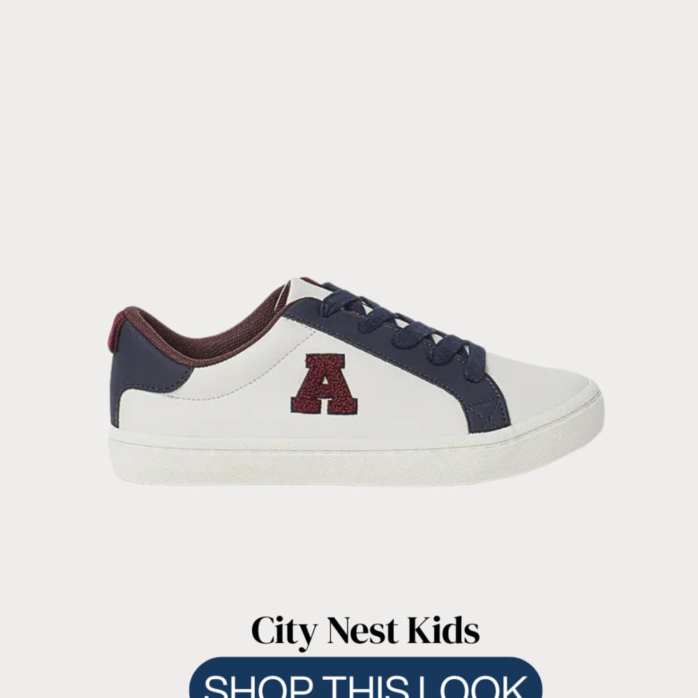 H&M Boys White and Navy Letter Sneakers Size 28 | City Nest Kids