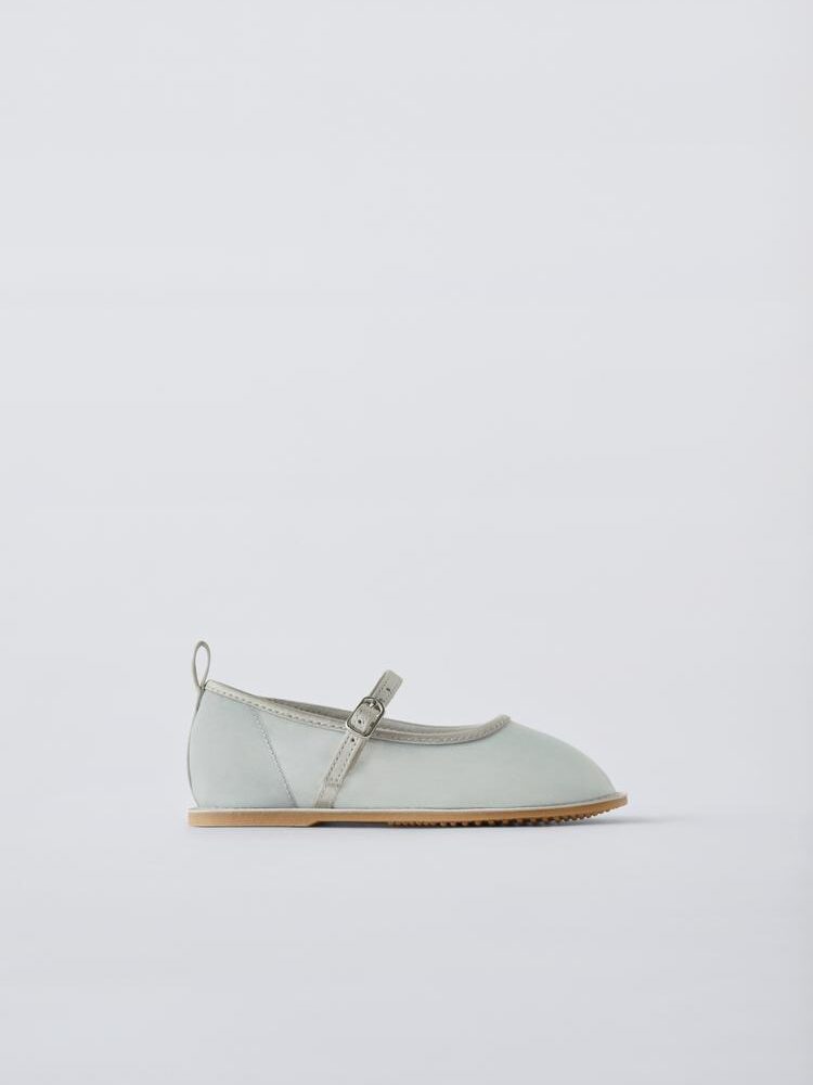 IMG_2452 Zara Girls White Mary Jane Shoes Size 23 | City Nest Kids