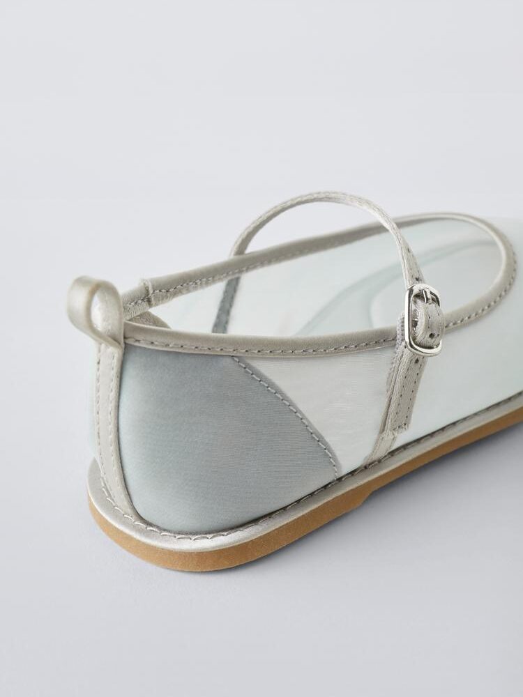 IMG_2455 Zara Girls White Mary Jane Shoes Size 23 | City Nest Kids