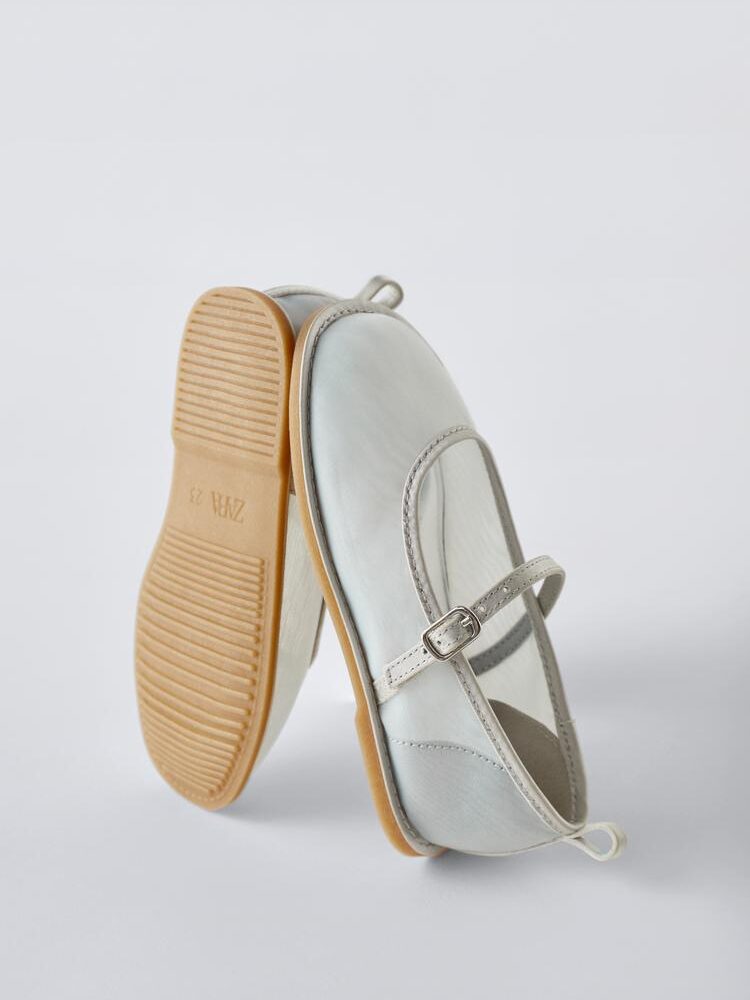IMG_2456 Zara Girls White Mary Jane Shoes Size 23 | City Nest Kids