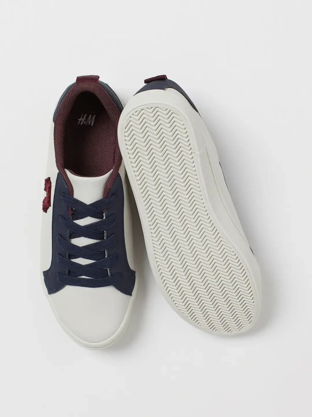 H&M Boys White and Navy Letter Sneakers Size 28 | City Nest Kids