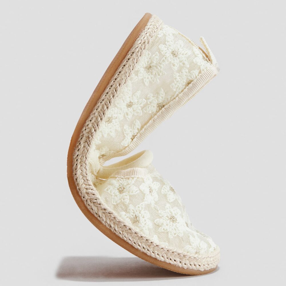 H&M Girls Floral Lace Ballet Shoes Size 29 | City Nest Kids