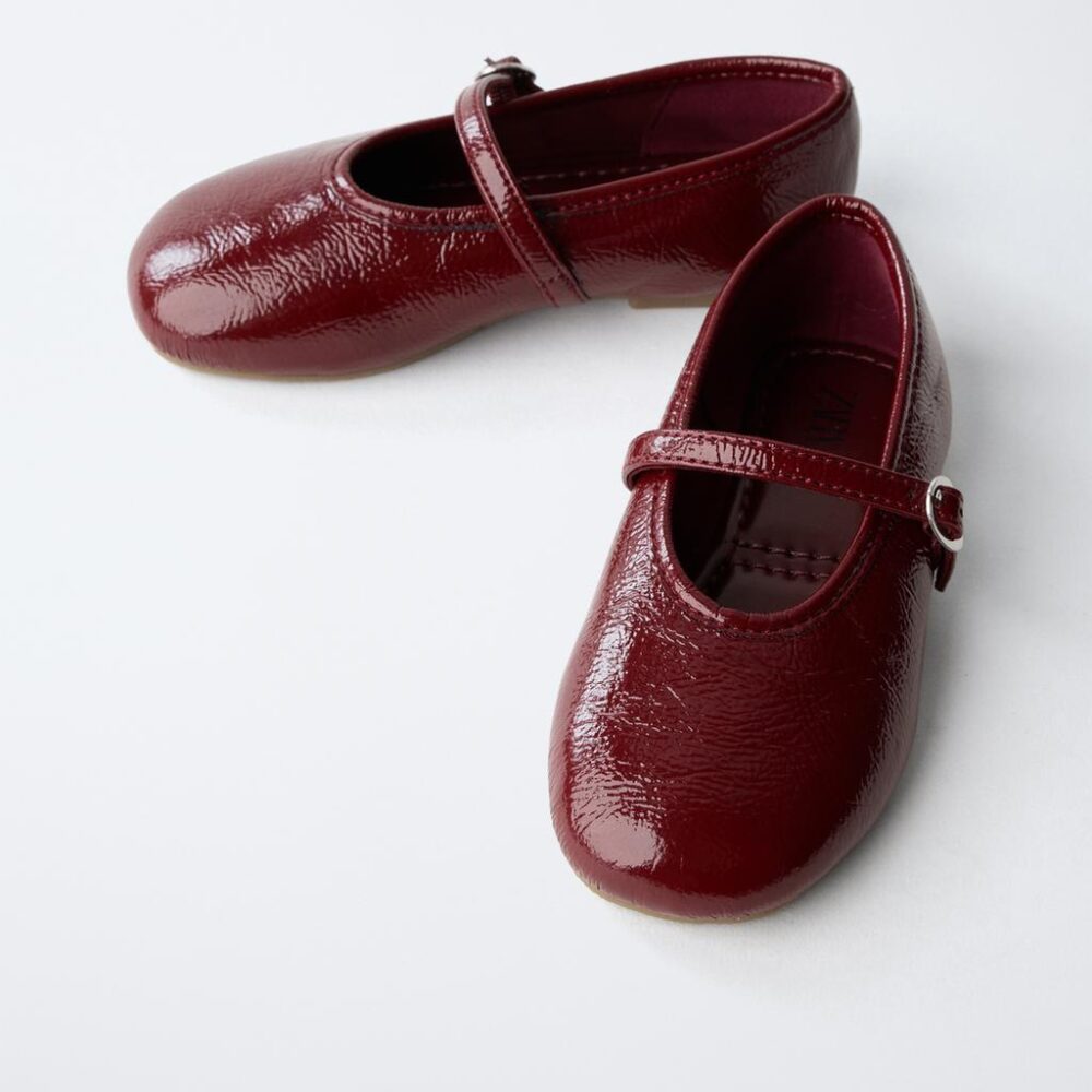 IMG_3102 Zara Girls Burgundy Patent Mary Jane Shoes Size 24 | City Nest Kids