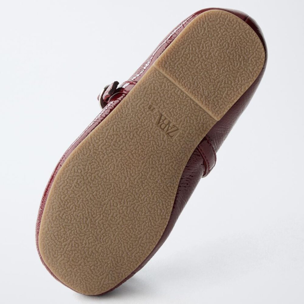 IMG_3106 Zara Girls Burgundy Patent Mary Jane Shoes Size 24 | City Nest Kids